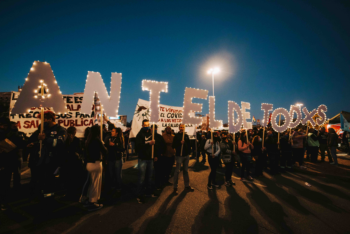 Gobierno uruguayo y el “negocio” del acceso a internet