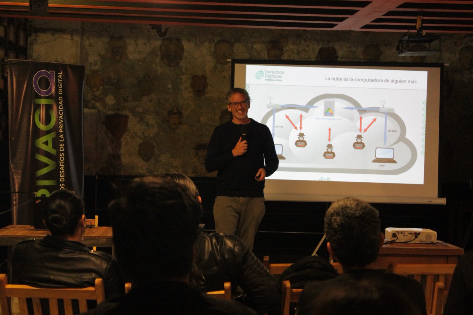 Derechos Digitales defendió la privacidad frente a la vigilancia global en el PrivaciQ 2025