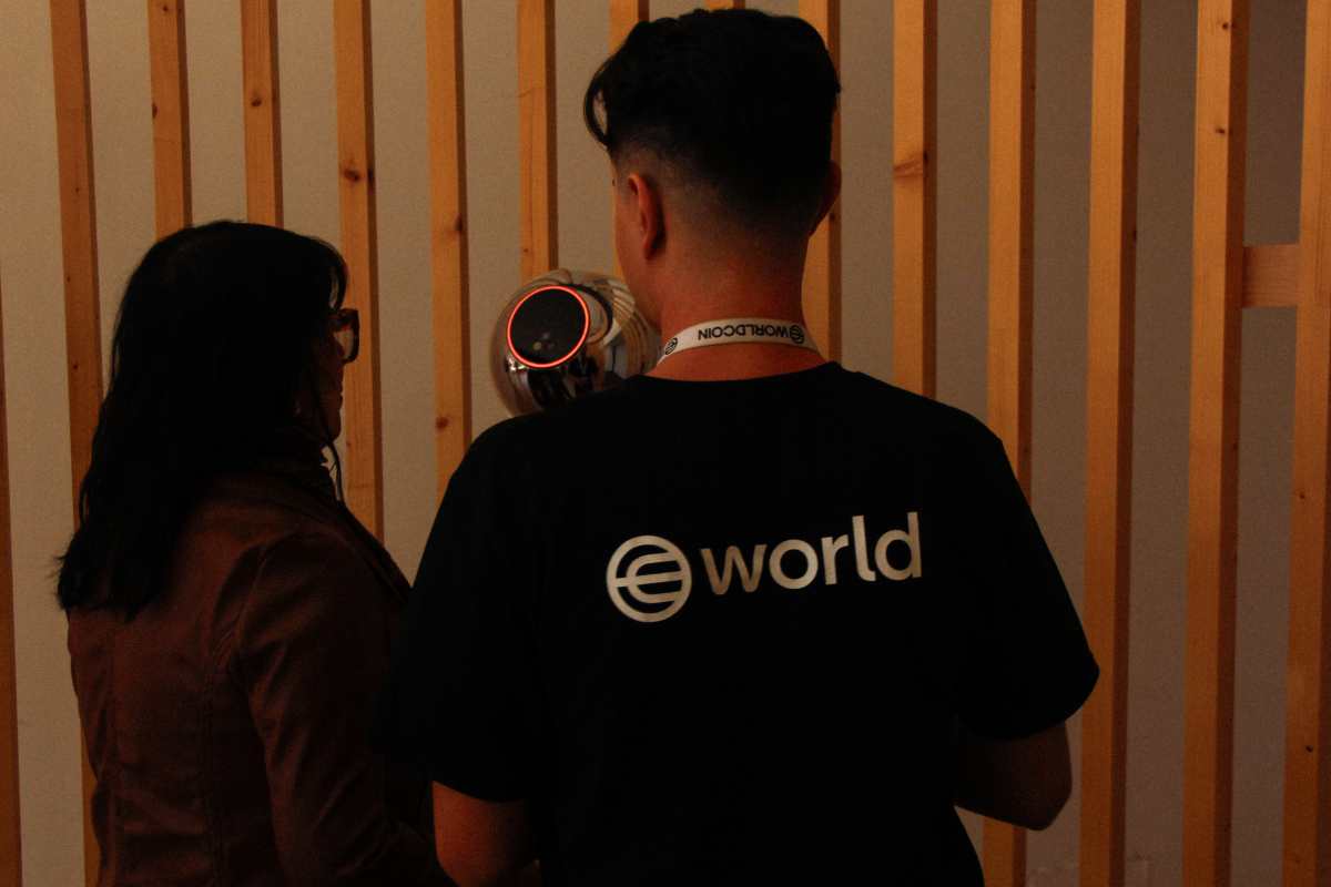 Derechos Digitales en Animal Político (Parte 2) ¿Para qué World ID quiere los datos biométricos y qué riesgos acarrean?