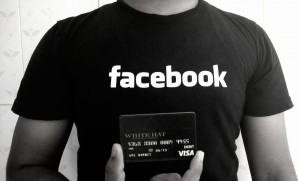 Todo parece indicar que, más que una política pública, Internet.org expande el modelo de negocios de Facebook. CC BY (vigneshkumar)